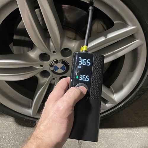 Airmoto displaying the selected pressure